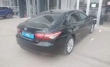 Toyota Camry 2020 года за 11 750 000 тг. в Актобе