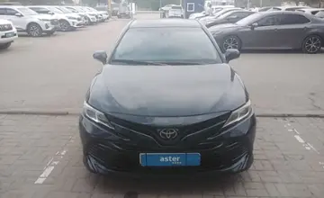 Toyota Camry 2020 года за 11 750 000 тг. в Актобе фото 2