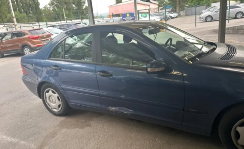 Mercedes-Benz C-Класс 2002 года за 3 500 000 тг. в Алматы фото 4