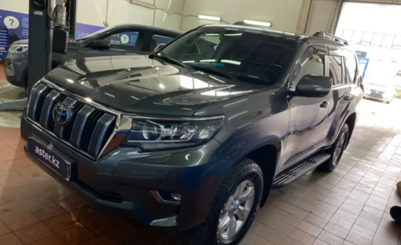 Toyota Land Cruiser Prado 2023 года за 29 000 000 тг. в Астана