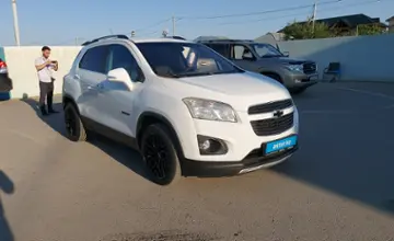 Chevrolet Tracker 2015 года за 6 500 000 тг. в Шымкент фото 2