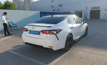 Toyota Camry 2022 года за 13 500 000 тг. в Шымкент фото 3