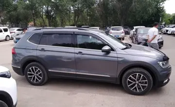 Volkswagen Tiguan 2020 года за 12 000 000 тг. в Актобе фото 4