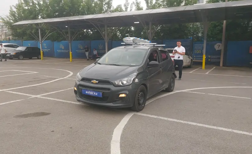 Chevrolet Spark 2016 года за 3 000 000 тг. в Алматы