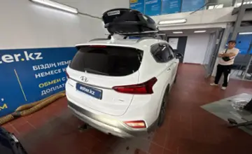 Hyundai Santa Fe 2020 года за 14 500 000 тг. в Астана