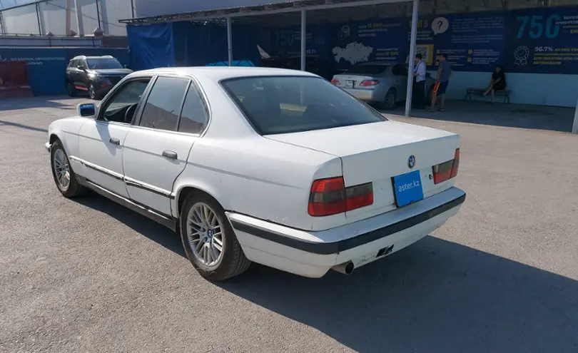 BMW 5 серии 1991 года за 1 500 000 тг. в Шымкент фото 4