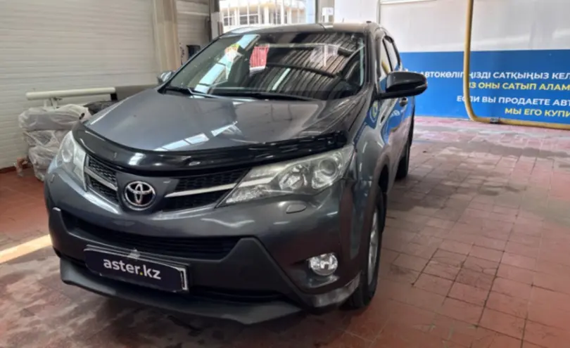 Toyota RAV4 2015 года за 9 500 000 тг. в Астана