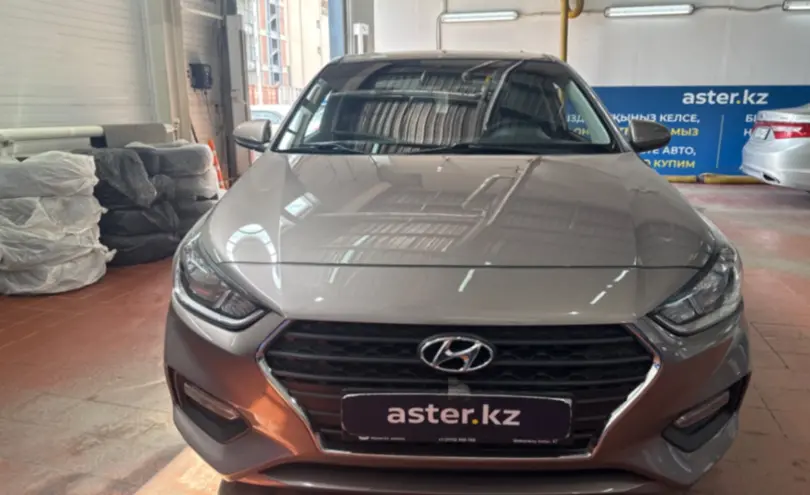 Hyundai Accent 2019 года за 7 000 000 тг. в Астана фото 2