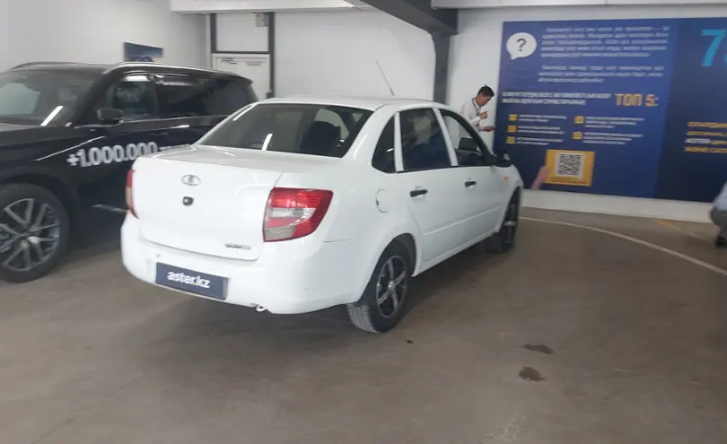 LADA (ВАЗ) Granta 2014 года за 2 500 000 тг. в Астана фото 3