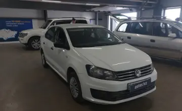 Volkswagen Polo 2015 года за 3 500 000 тг. в Астана фото 2