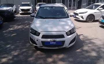 Chevrolet Aveo 2014 года за 3 500 000 тг. в Актобе фото 2