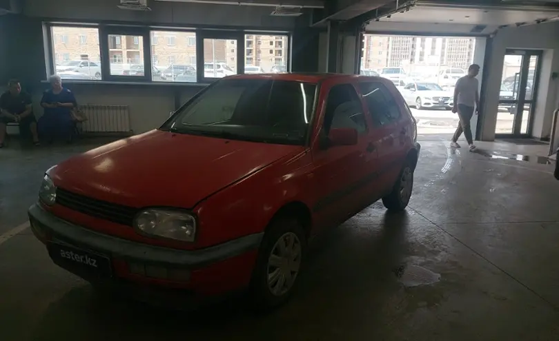 Volkswagen Golf 1995 года за 1 700 000 тг. в Астана