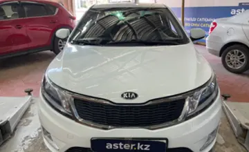 Kia Rio 2014 года за 5 000 000 тг. в Астана фото 2