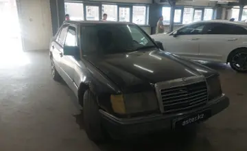 Mercedes-Benz W124 1990 года за 1 000 000 тг. в Астана фото 2