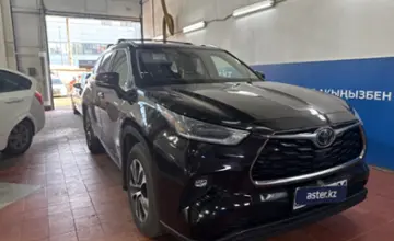 Toyota Highlander 2022 года за 23 000 000 тг. в Астана фото 3