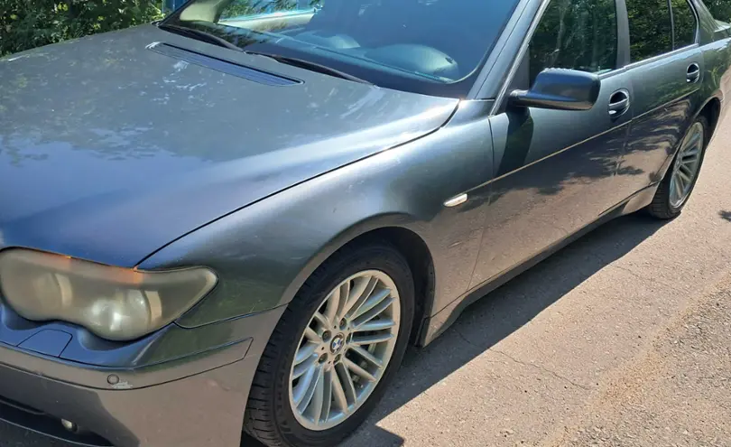 BMW 7 серии 2004 года за 5 000 000 тг. в Астана