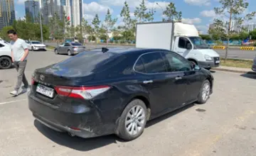Toyota Camry 2019 года за 12 500 000 тг. в Астана