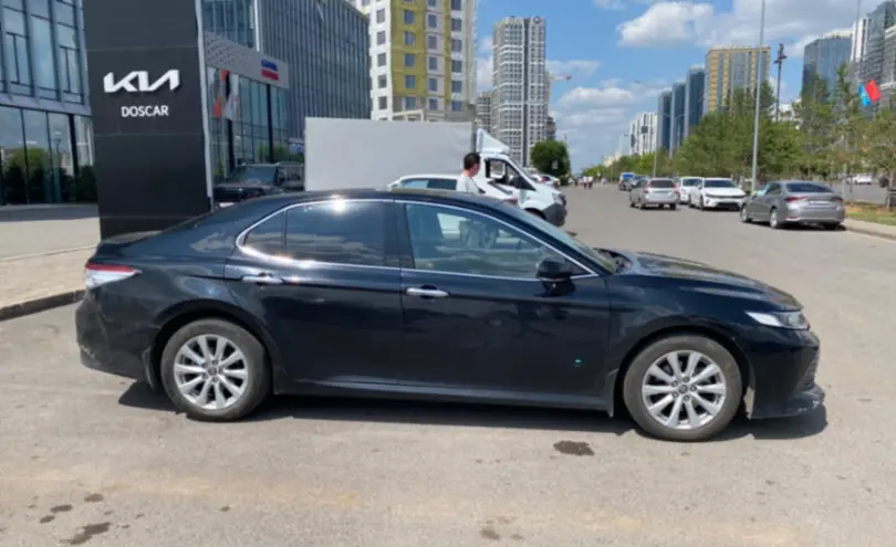 Toyota Camry 2019 года за 12 500 000 тг. в Астана фото 4
