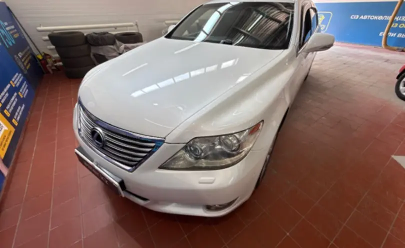 Lexus LS 2012 года за 11 000 000 тг. в Астана
