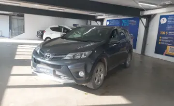 Toyota RAV4 2014 года за 10 000 000 тг. в Астана фото 1