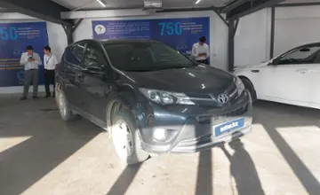 Toyota RAV4 2014 года за 10 000 000 тг. в Астана фото 2