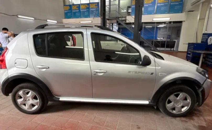 Renault Sandero 2013 года за 2 500 000 тг. в Астана фото 4