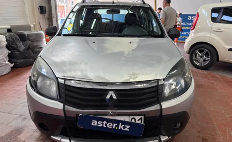 Renault Sandero 2013 года за 2 500 000 тг. в Астана фото 2