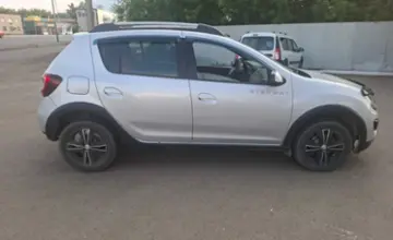 Renault Sandero 2015 года за 3 600 000 тг. в Уральск фото 4