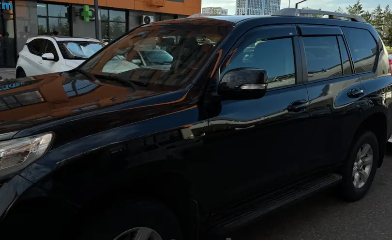 Toyota Land Cruiser Prado 2015 года за 18 000 000 тг. в Астана