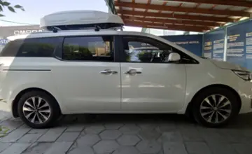 Kia Carnival 2017 года за 11 500 000 тг. в Талдыкорган фото 4