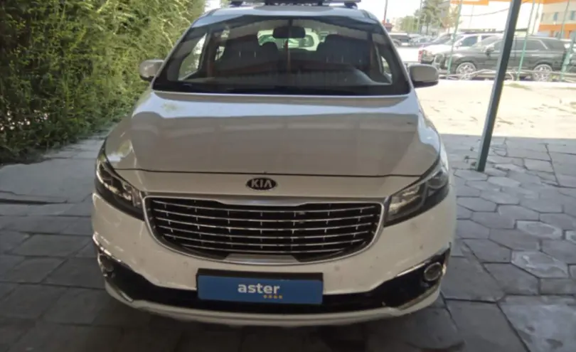 Kia Carnival 2017 года за 11 500 000 тг. в Талдыкорган фото 2