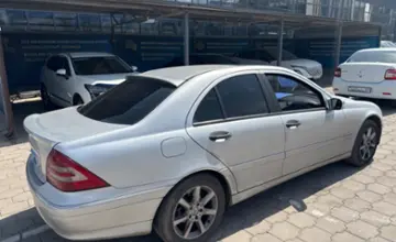 Mercedes-Benz C-Класс 2005 года за 3 000 000 тг. в Караганда фото 4