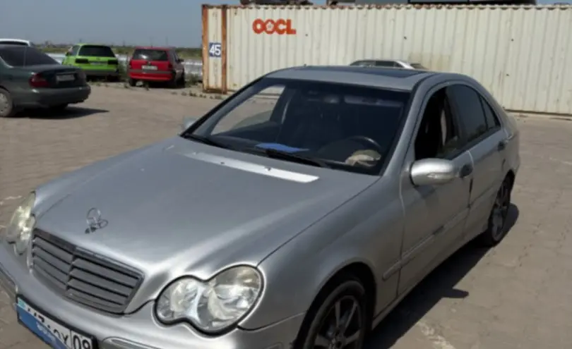 Mercedes-Benz C-Класс 2005 года за 3 000 000 тг. в Караганда