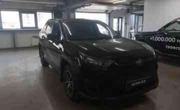 Toyota RAV4 2022 года за 15 500 000 тг. в Астана фото 2