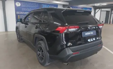 Toyota RAV4 2022 года за 15 500 000 тг. в Астана фото 4