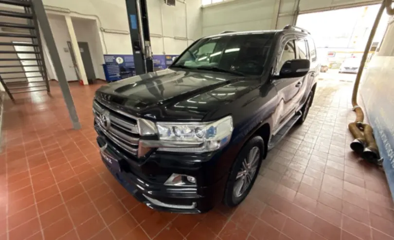 Toyota Land Cruiser 2015 года за 25 000 000 тг. в Астана