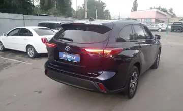 Toyota Highlander 2022 года за 24 000 000 тг. в Алматы