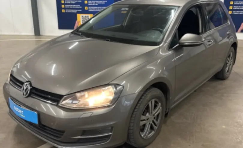 Volkswagen Golf 2014 года за 5 500 000 тг. в Астана