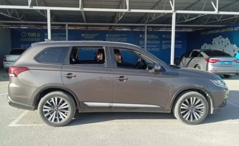 Mitsubishi Outlander 2020 года за 10 000 000 тг. в Кызылорда фото 4