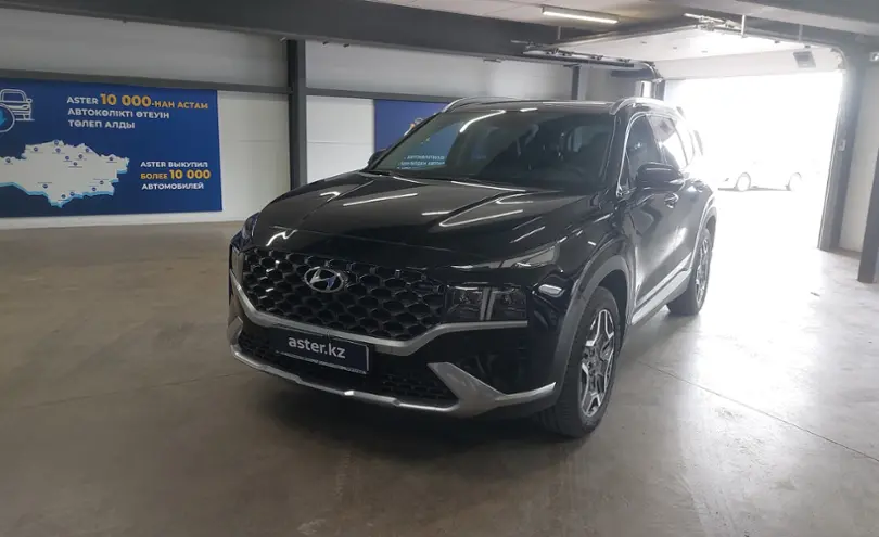 Hyundai Santa Fe 2023 года за 18 000 000 тг. в Астана