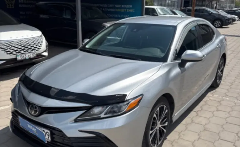 Toyota Camry 2020 года за 10 000 000 тг. в Караганда