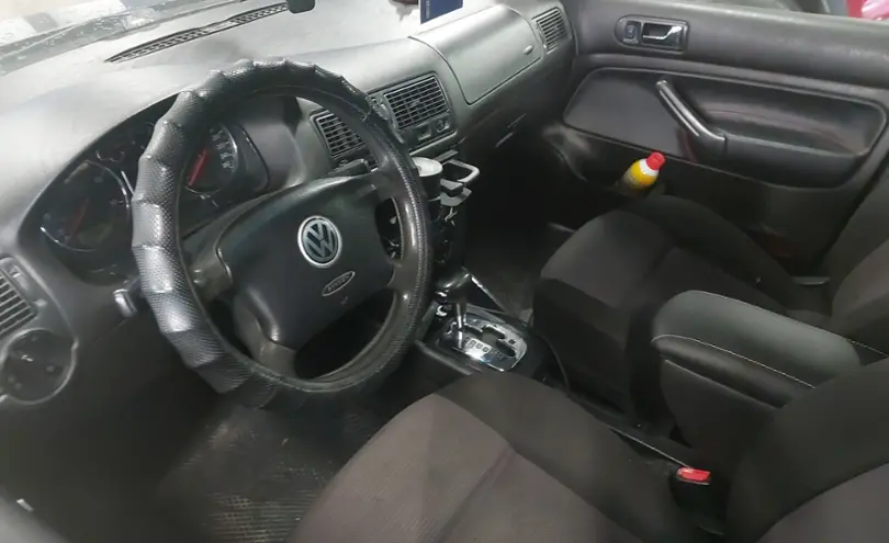 Volkswagen Golf 2001 года за 2 500 000 тг. в Астана фото 5