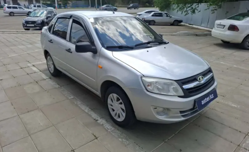LADA (ВАЗ) Granta 2012 года за 2 000 000 тг. в Уральск фото 3