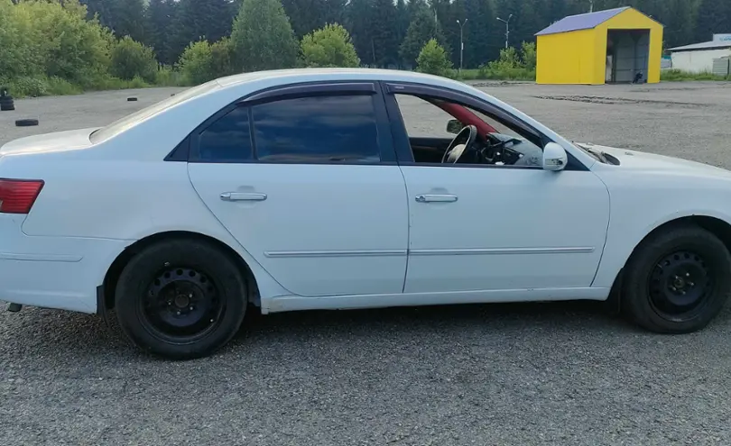 Hyundai Sonata 2008 года за 3 250 000 тг. в Усть-Каменогорск фото 2
