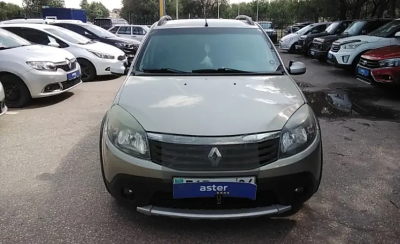 Renault Sandero 2014 года за 5 000 000 тг. в Актобе фото 2