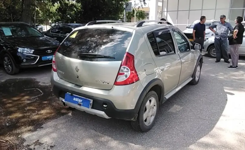 Renault Sandero 2014 года за 5 000 000 тг. в Актобе фото 5