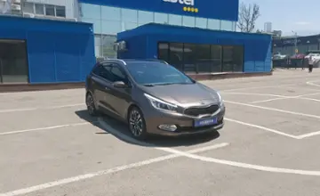 Kia Ceed 2014 года за 6 800 000 тг. в Алматы фото 2