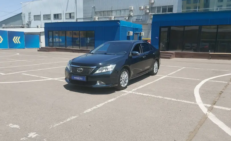 Toyota Camry 2014 года за 10 000 000 тг. в Алматы