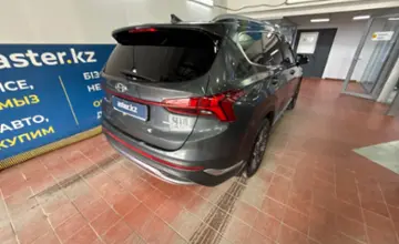 Hyundai Santa Fe 2022 года за 18 500 000 тг. в Астана