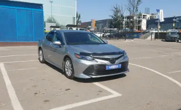 Toyota Camry 2019 года за 13 500 000 тг. в Алматы фото 2